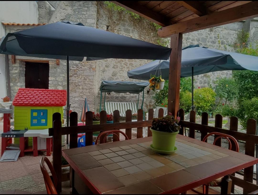 Villa La Casa Nel Borgo Forlì del Sannio Exterior foto